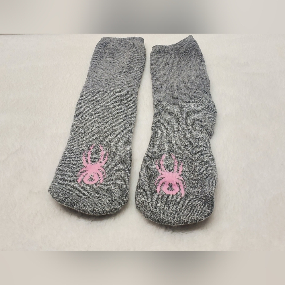 ✨️Nwot Spider Gray and Pink Casual Socks